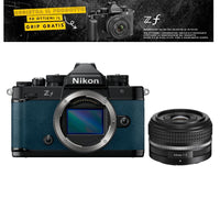 Nikon Z f + Z 40mm f/2 SE + SD Lexar  128GB Blu Indaco -PREORDINA-